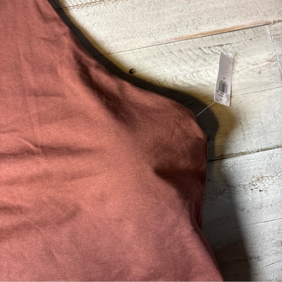 Old Navy Active Powerchill Light Support Padded Bra Go Dry Rust  4X - Picture 4 of 14